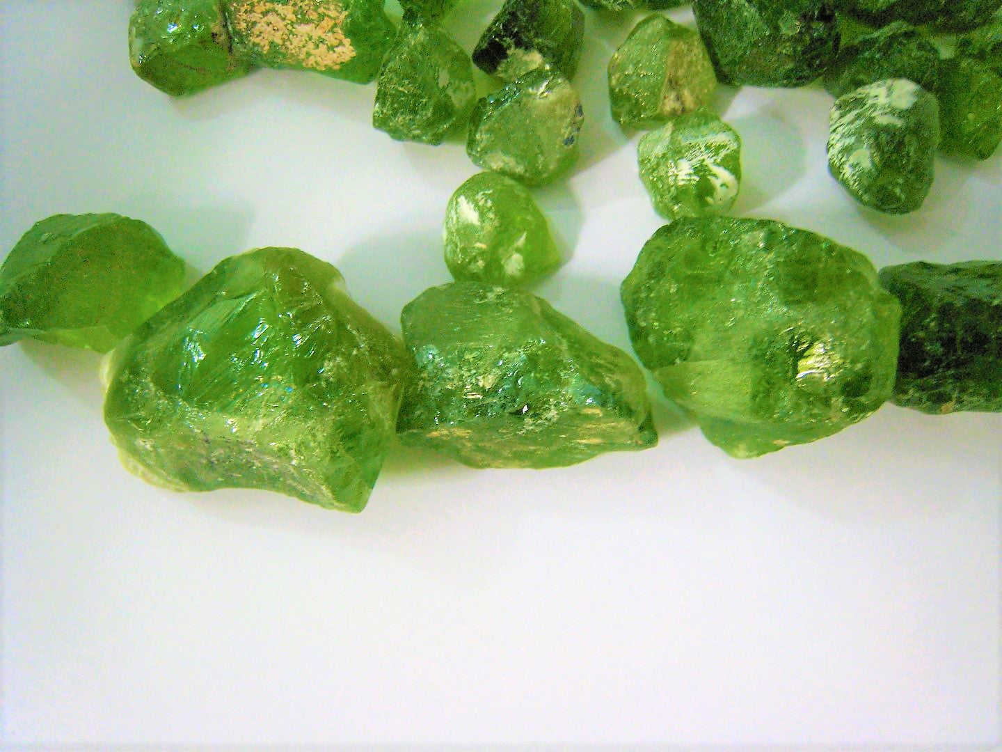 Arizona Peridot Rough Facet 25 Carat Lime Green Small Stones Bulk Lot